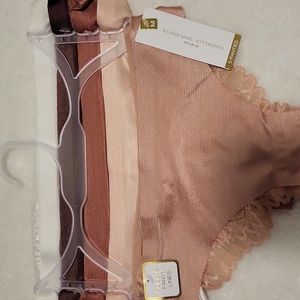 LOT OF 5 PANTYS WITHOUT LINES